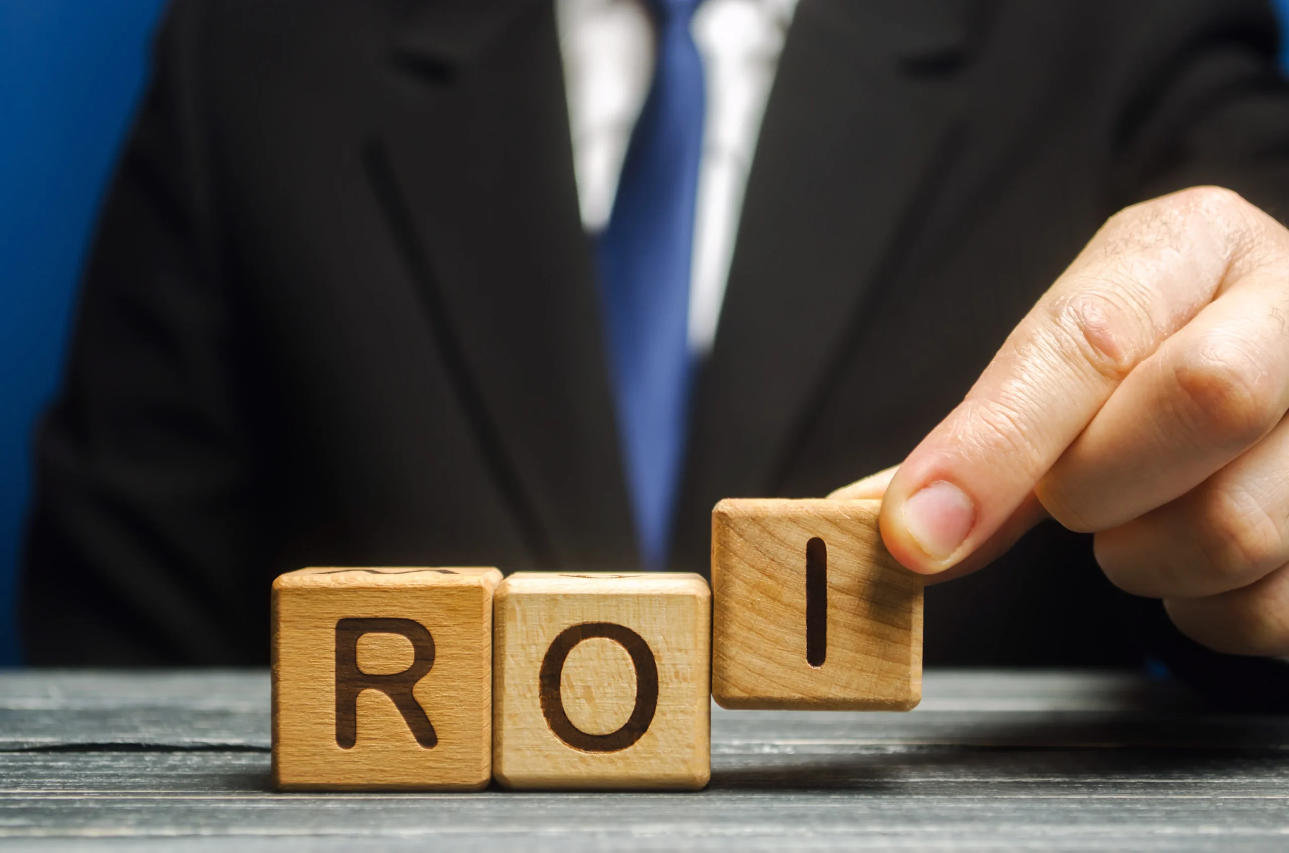 ROI: Medindo o retorno sobre investimento ROI: Medindo o retorno sobre investimento